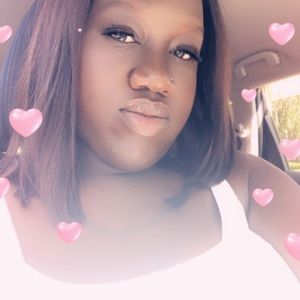 Meet your Posher, Alexandra